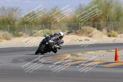 media/Nov-05-2022-SoCal Trackdays (Sat) [[f8d9b725ab]]/Turn 2 (1120am)/